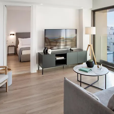 L Residences & * 拉纳卡