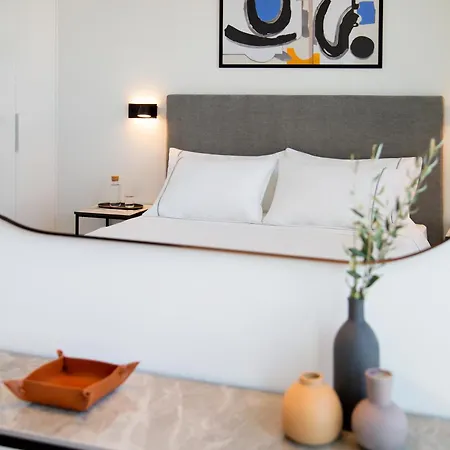 Apartment L Residences & *