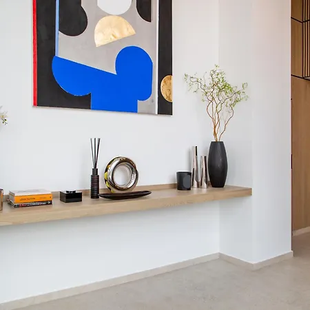 Apartment L Residences & *