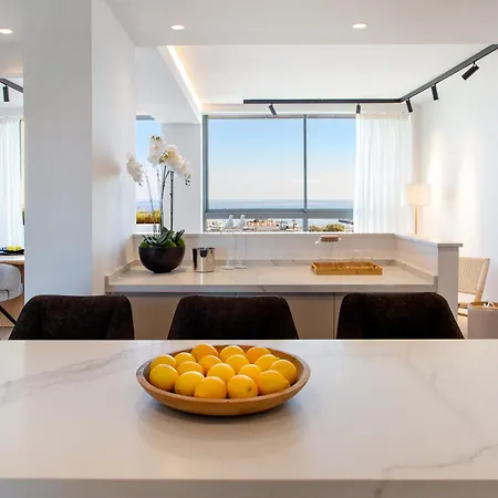 아파트 L Residences & *